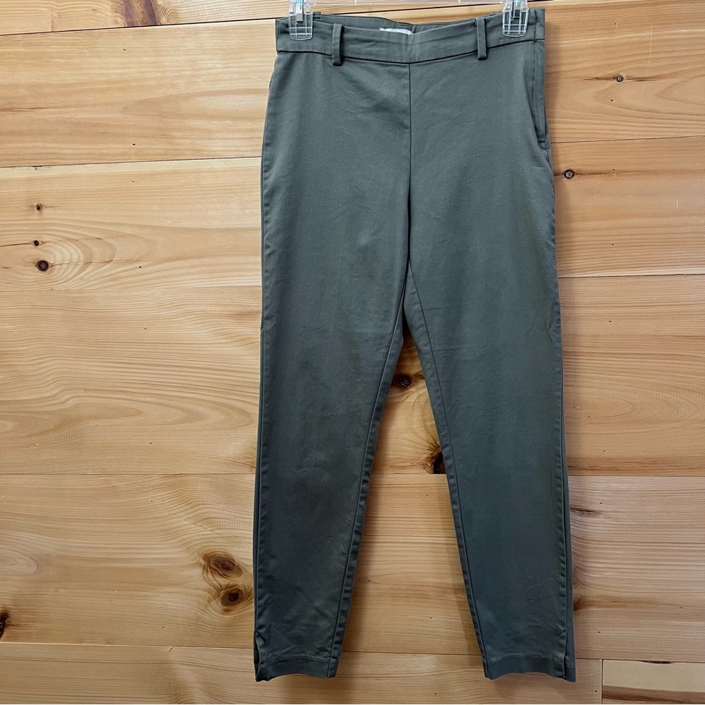 Classic H&M Women’s Olive Flat-front Side-zip Chinos, Size 4
